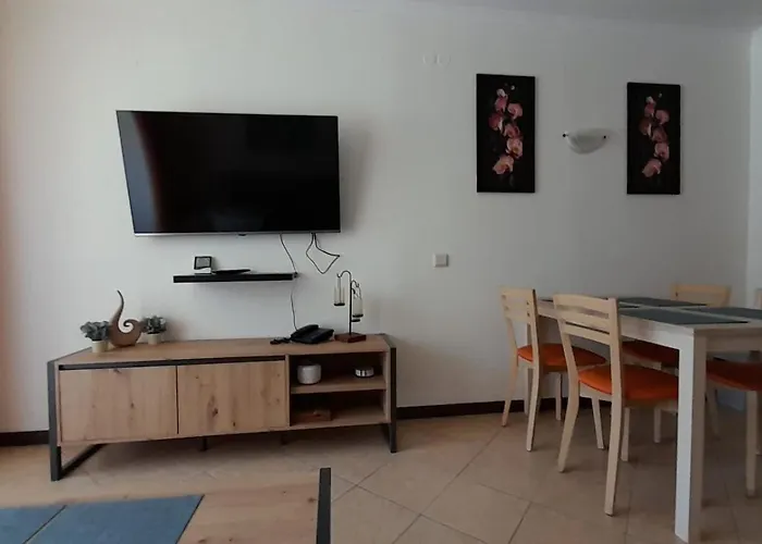 2 Royal Sun E24 With Poolview And Big Balcony