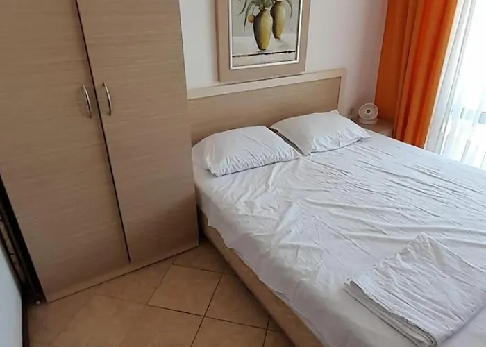 アパート 2 Royal Sun E24 With Poolview And Big Balcony サニービーチ