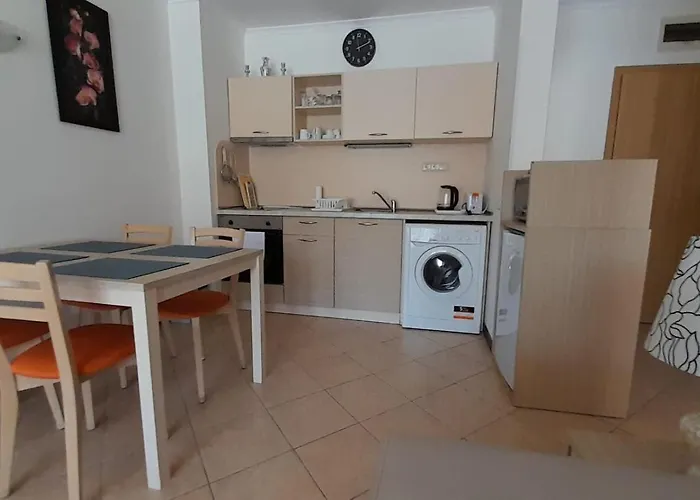 2 Royal Sun E24 With Poolview And Big Balcony アパート *