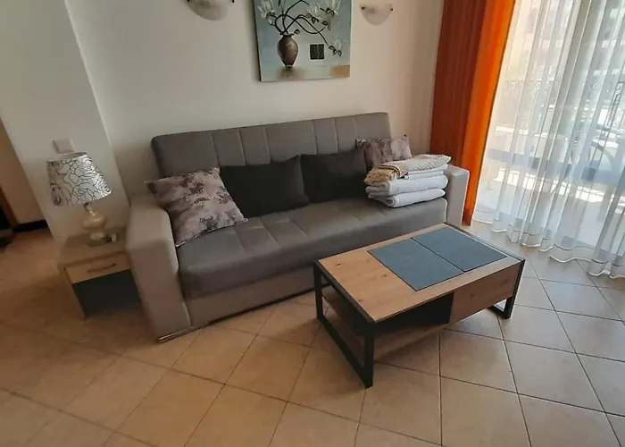 アパート 2 Royal Sun E24 With Poolview And Big Balcony *